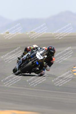 media/May-14-2023-SoCal Trackdays (Sun) [[024eb53b40]]/Turn 12 (1145am)/